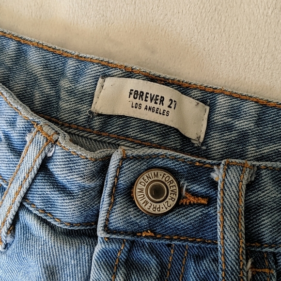 FOREVER 21 | denim shorts size 26 - Picture 2 of 6